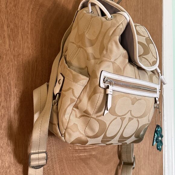 Coach Kyra Daisy Y2K Tan Beige White Backpack Bag Charms Utility Preppy GUC - Picture 5 of 13